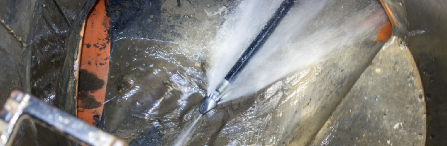 DÉBOUCHAGE PAR HYDROCURAGE